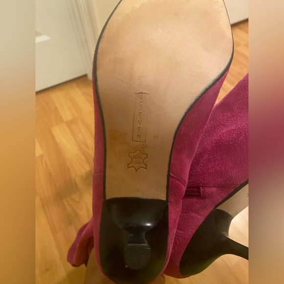 Genuine Suede Leather Steven Madden Boots - Picture 5 of 6